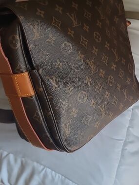 Authentic LOUIS VUITTON Navaiglio